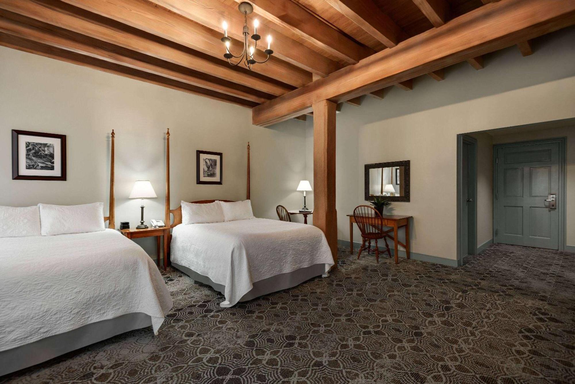 The Historic Brookstown Inn, Trademark Collection By Wyndham Уинстън-Сейлъм Екстериор снимка
