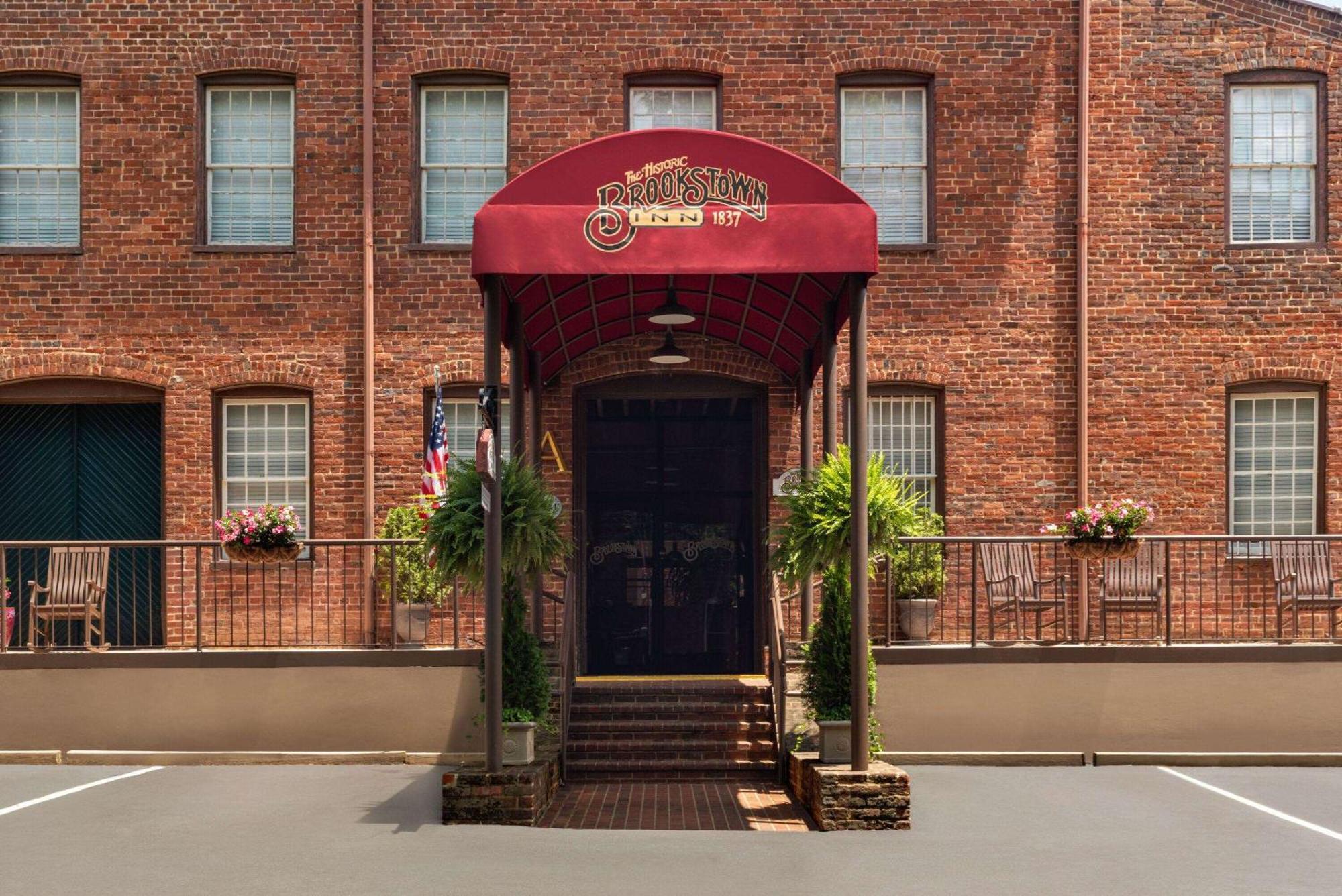 The Historic Brookstown Inn, Trademark Collection By Wyndham Уинстън-Сейлъм Екстериор снимка